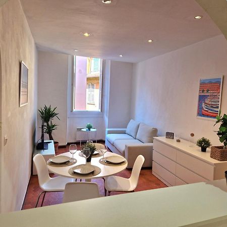 Sublime Appartement 4P Classe Dans Le Vieux-ニース エクステリア 写真